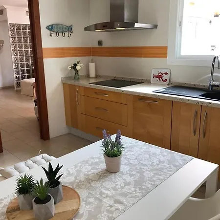 Benalroma 2 Bedroom Top Floor With Nice Terrace And Sea View Apartment *